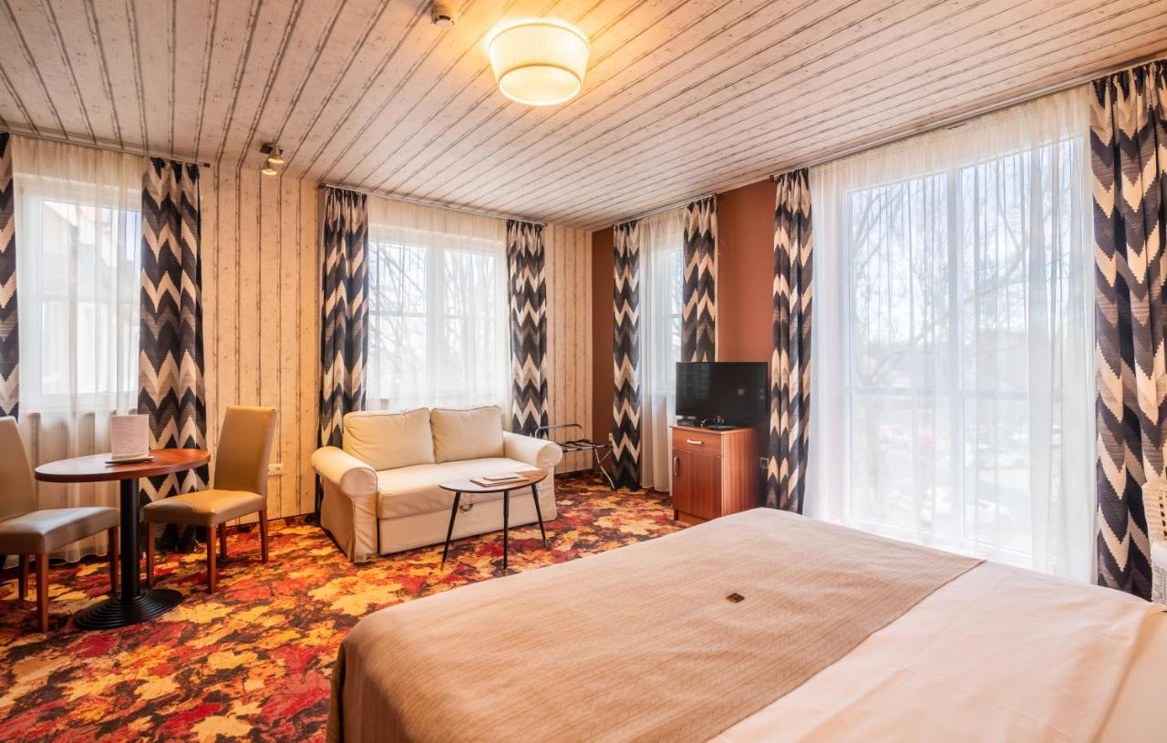 Hotel Lajta Park Mosonmagyarovar Exterior photo